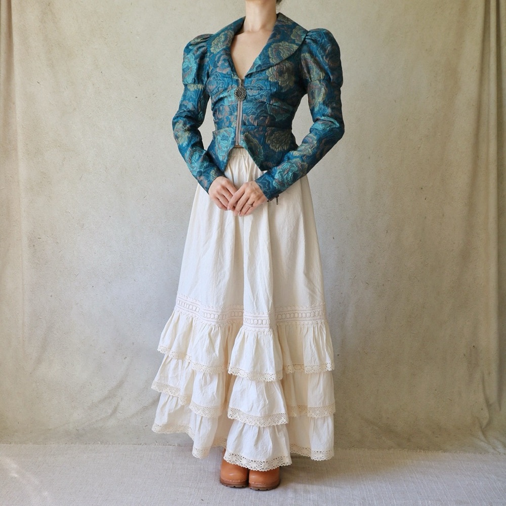 Rare Bebe Victorian Style Puff Sleeved Tapestry Zip Jacket with Fitted Bodice